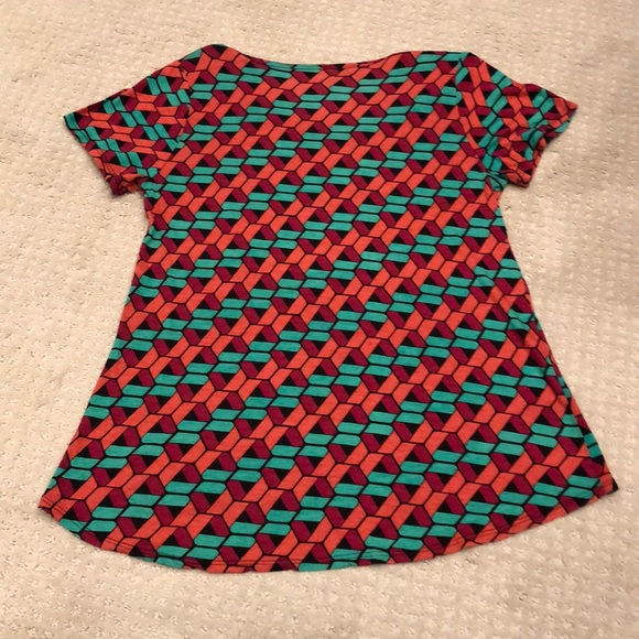 SOLD - LulaRoe classic tee size smal - Picture 5 of 5
